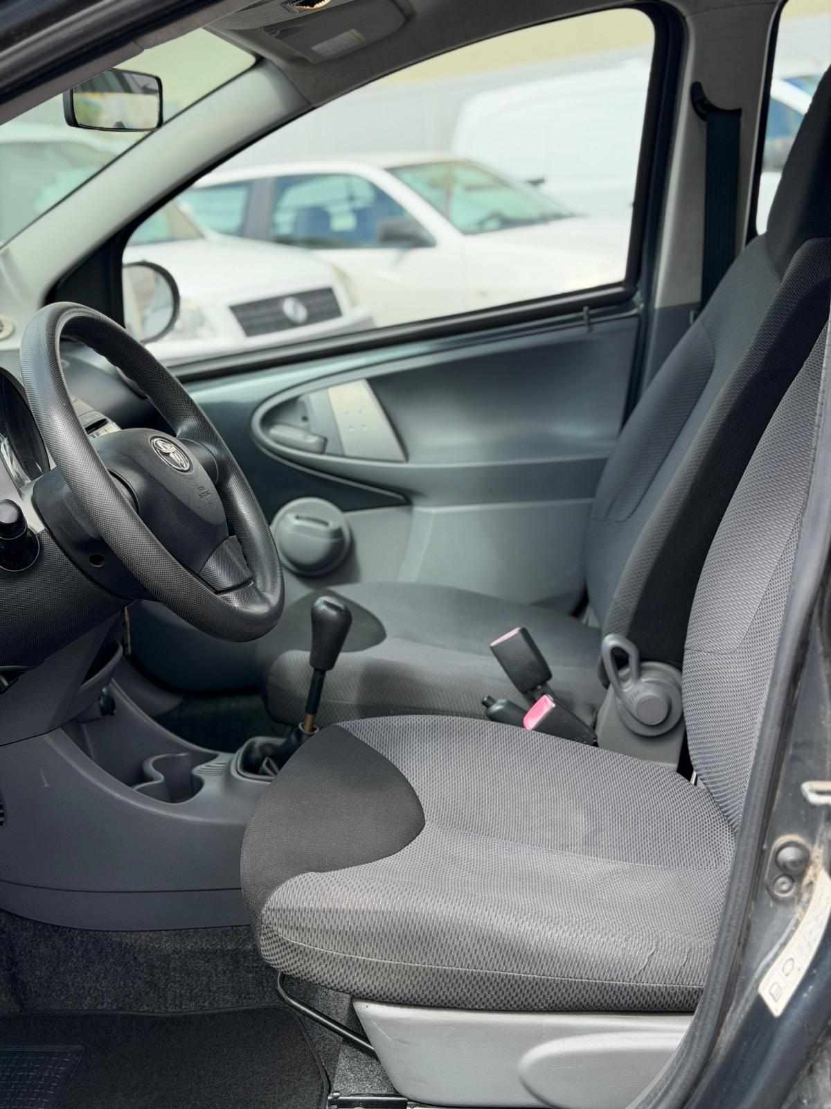 toyota-aygo-1-0-vvt-i-2008-gasolina-998cc