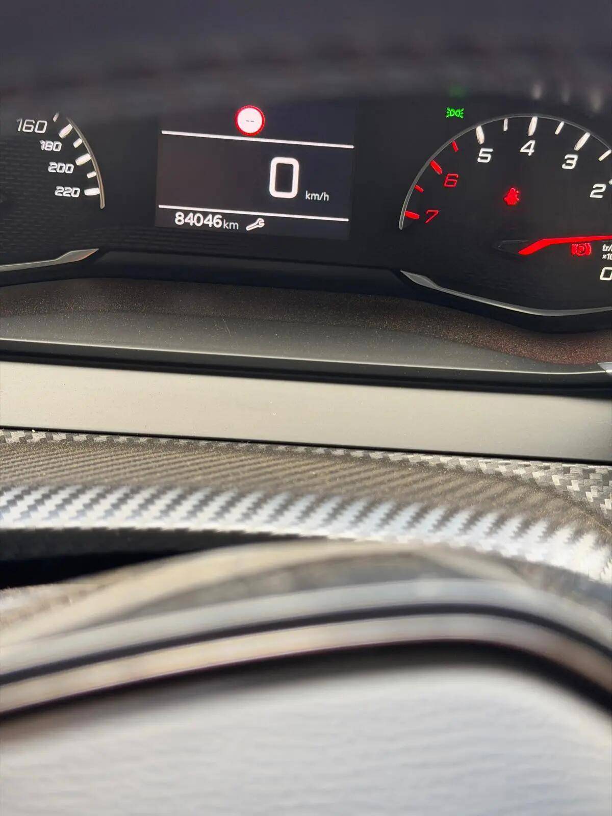 peugeot-2008-2021-diesel-1499cc