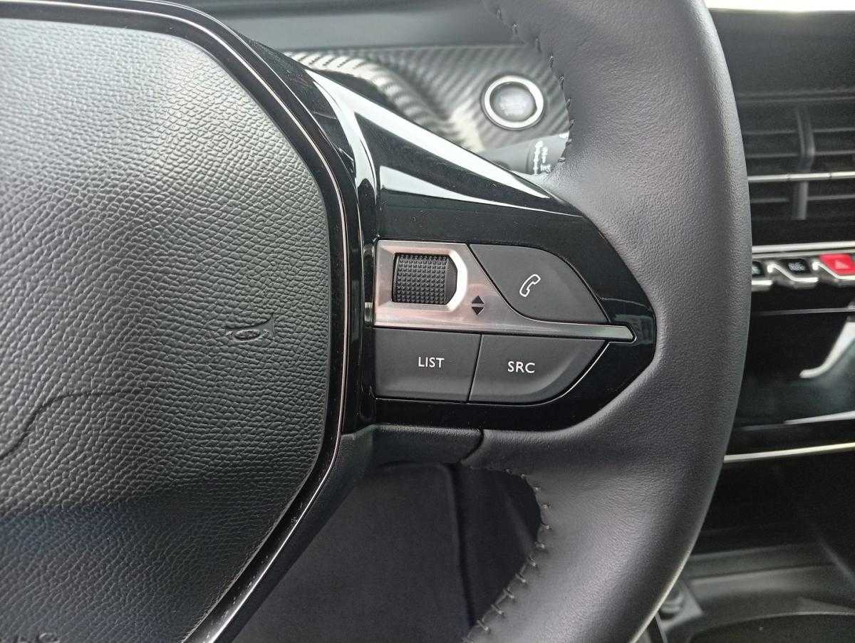 peugeot-e-208-2022-eletrico-0cc