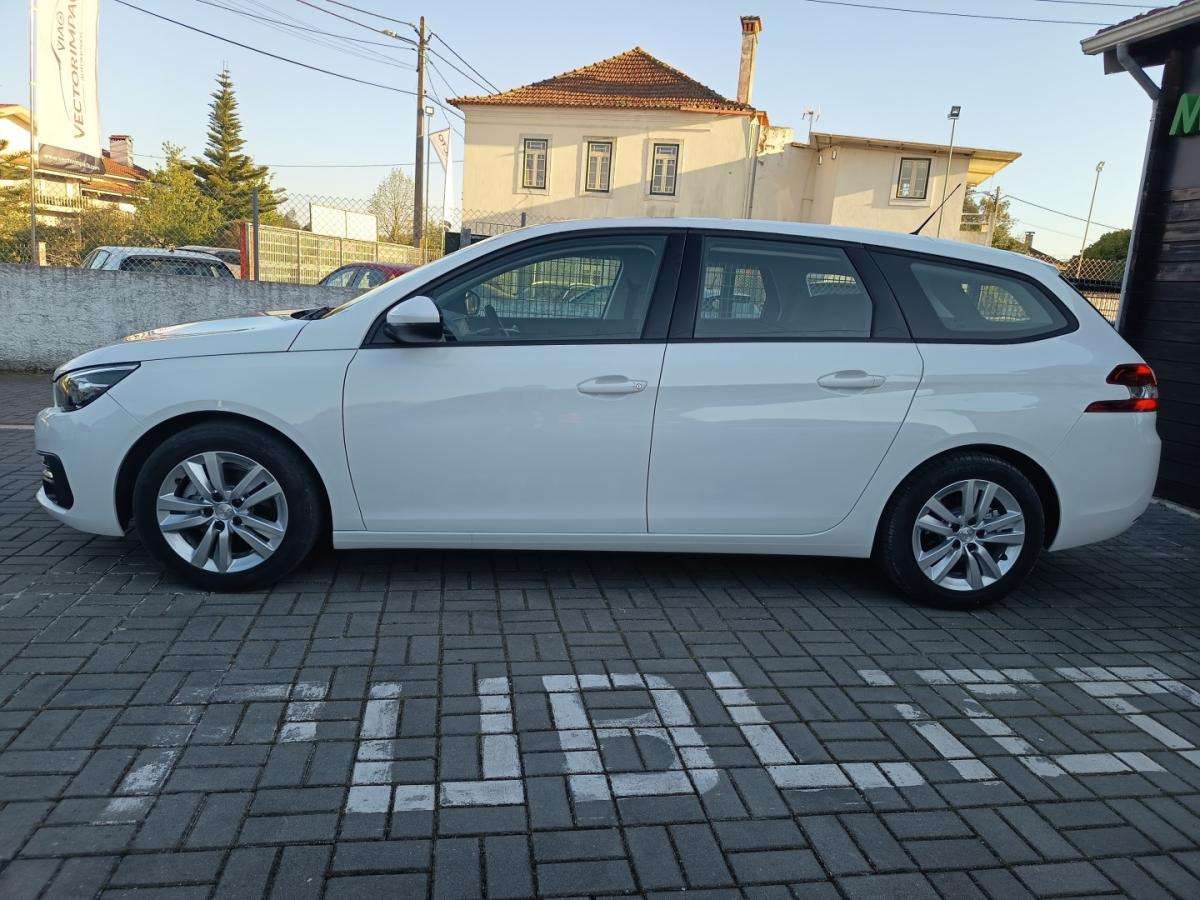 peugeot-308-sw-2021-gasolina-1199cc