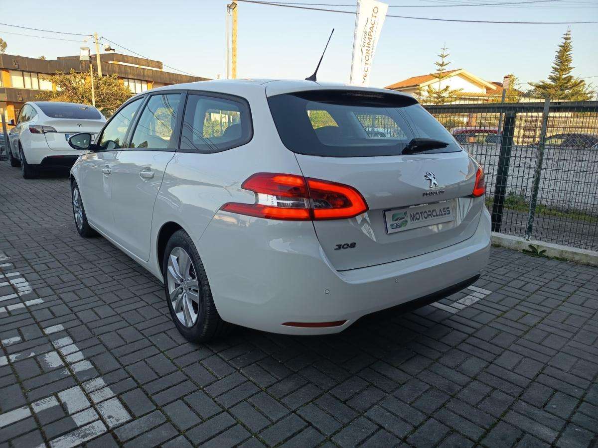 peugeot-308-sw-2021-gasolina-1199cc
