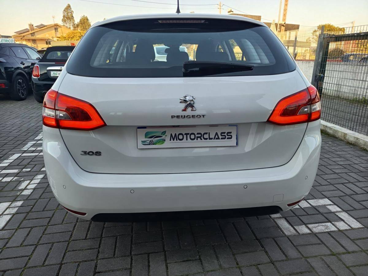 peugeot-308-sw-2021-gasolina-1199cc