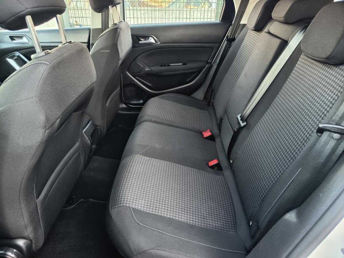 peugeot-308-sw-2021-gasolina-1199cc