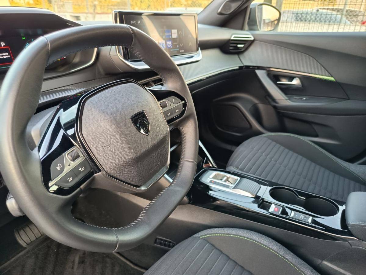 peugeot-e-2008-2024-eletrico-0cc