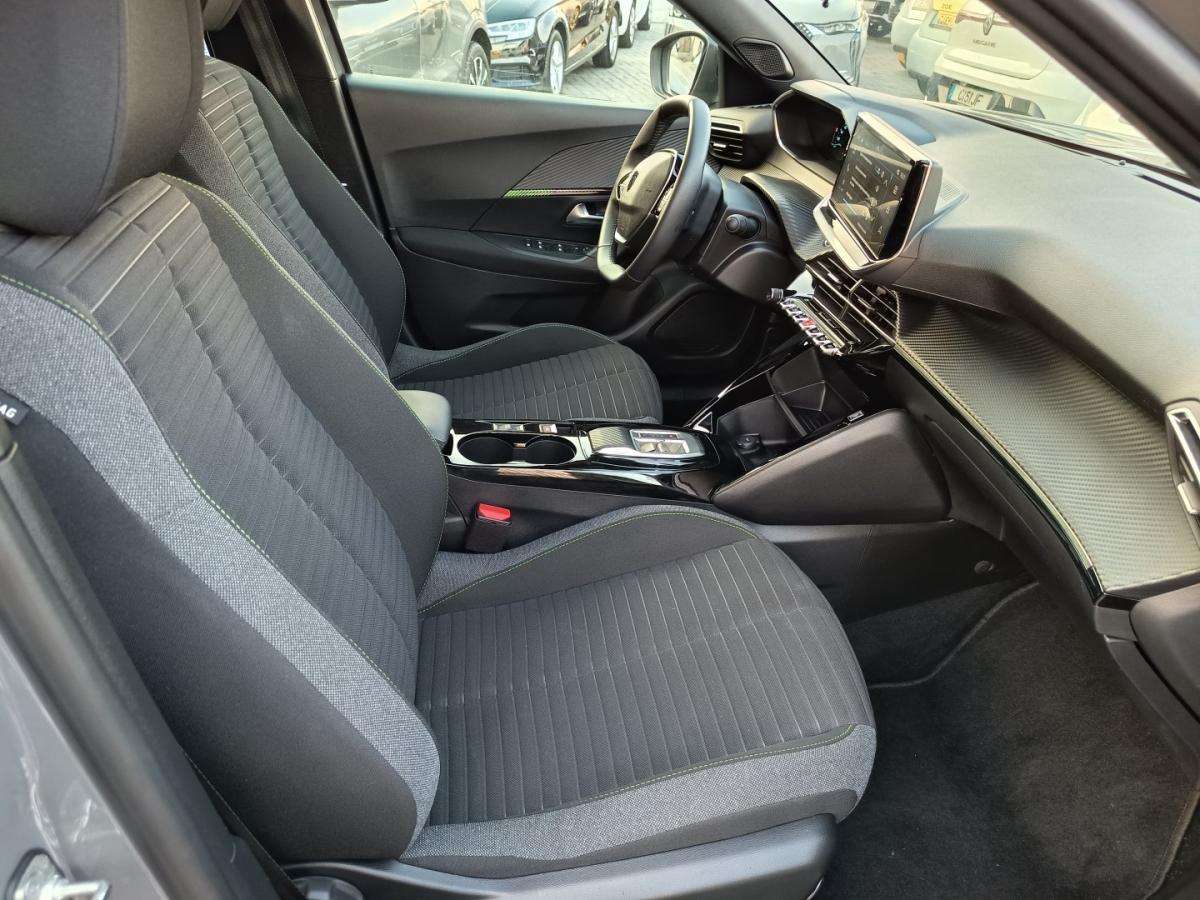 peugeot-e-2008-2024-eletrico-0cc
