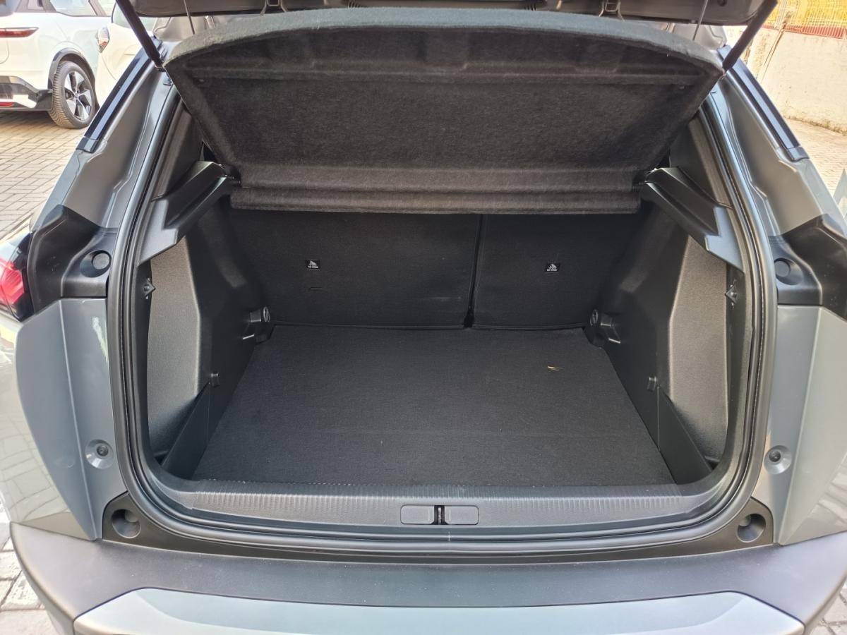 peugeot-e-2008-2024-eletrico-0cc