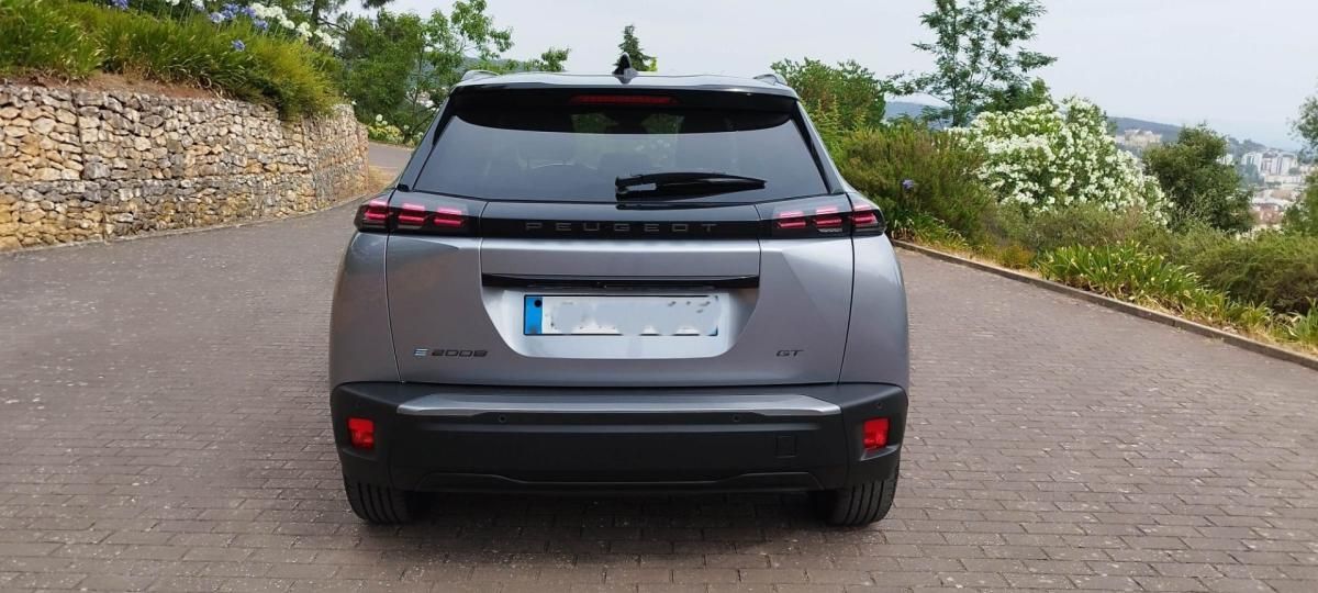 peugeot-e-2008-2025-eletrico-0cc