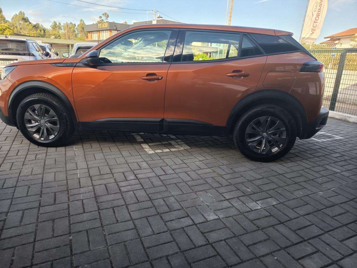 peugeot-e-2008-2022-eletrico-0cc