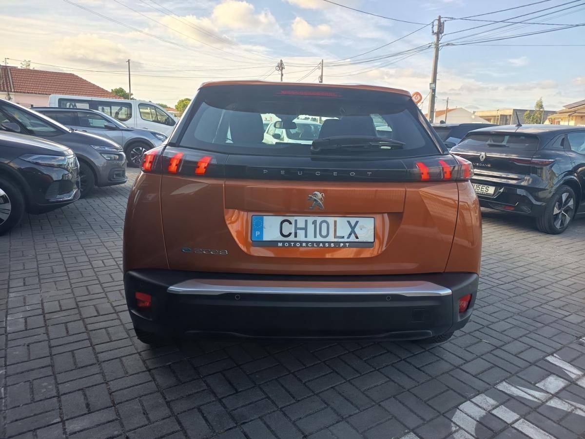 peugeot-e-2008-2022-eletrico-0cc