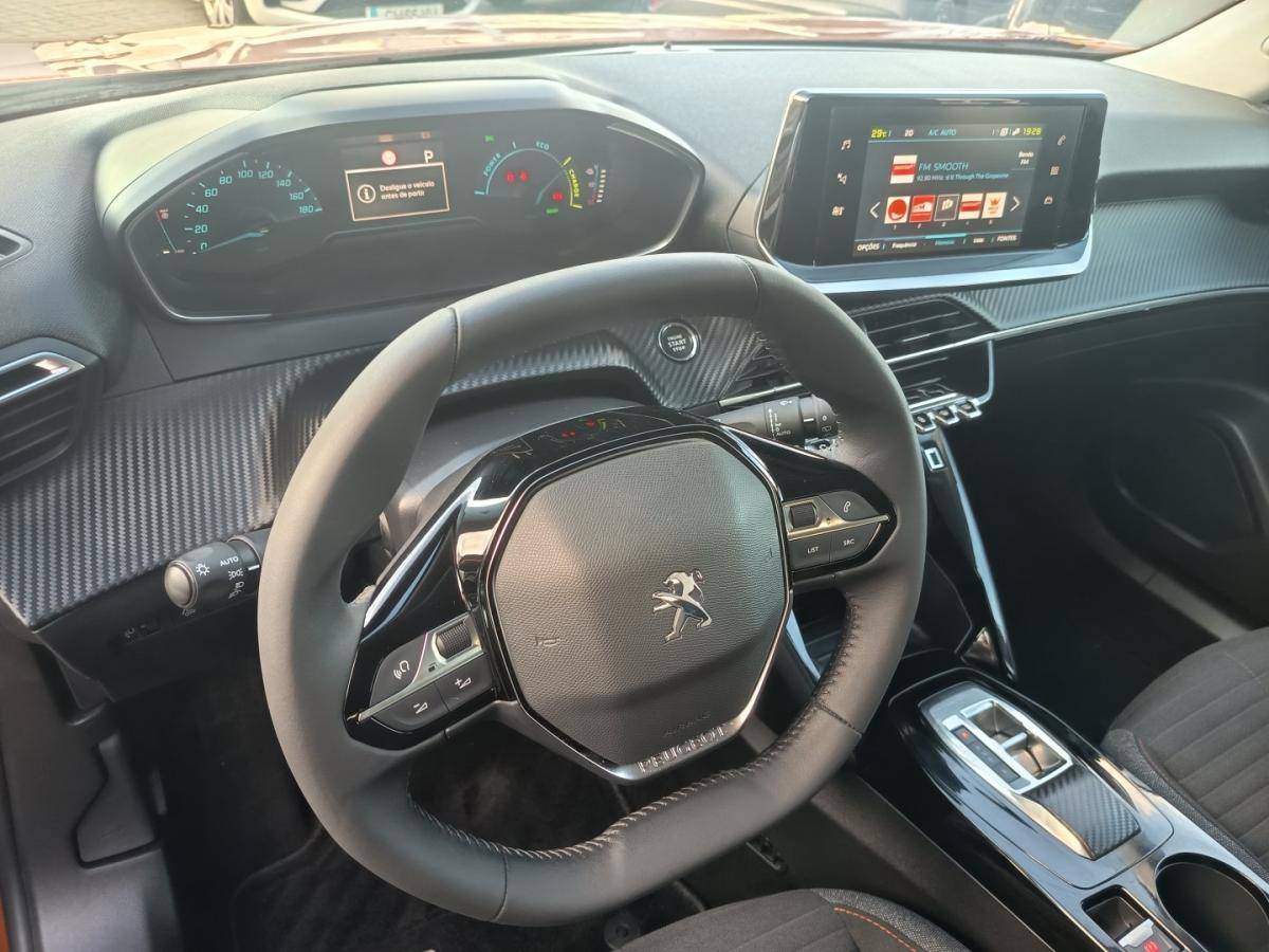 peugeot-e-2008-2022-eletrico-0cc