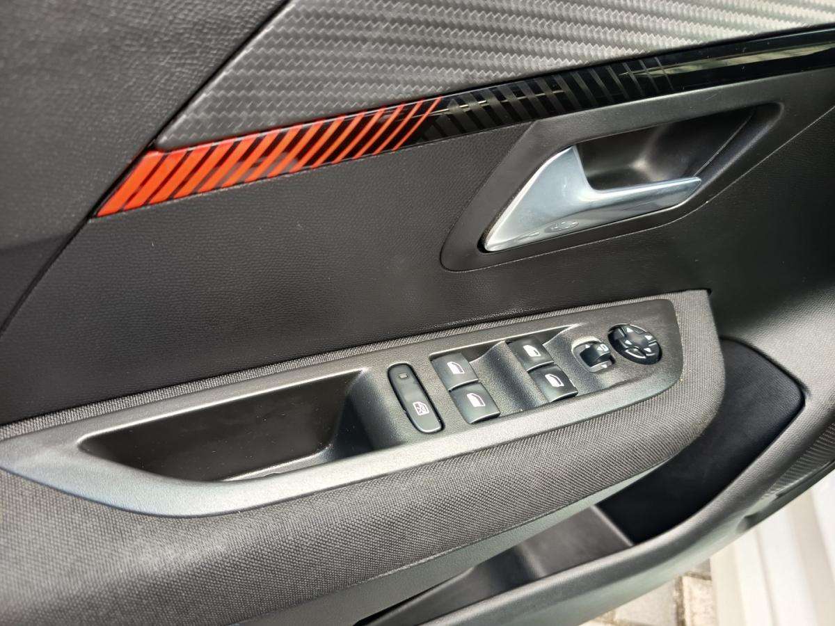 peugeot-e-208-2022-eletrico-0cc