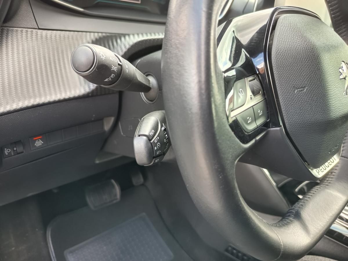 peugeot-e-208-2022-eletrico-0cc