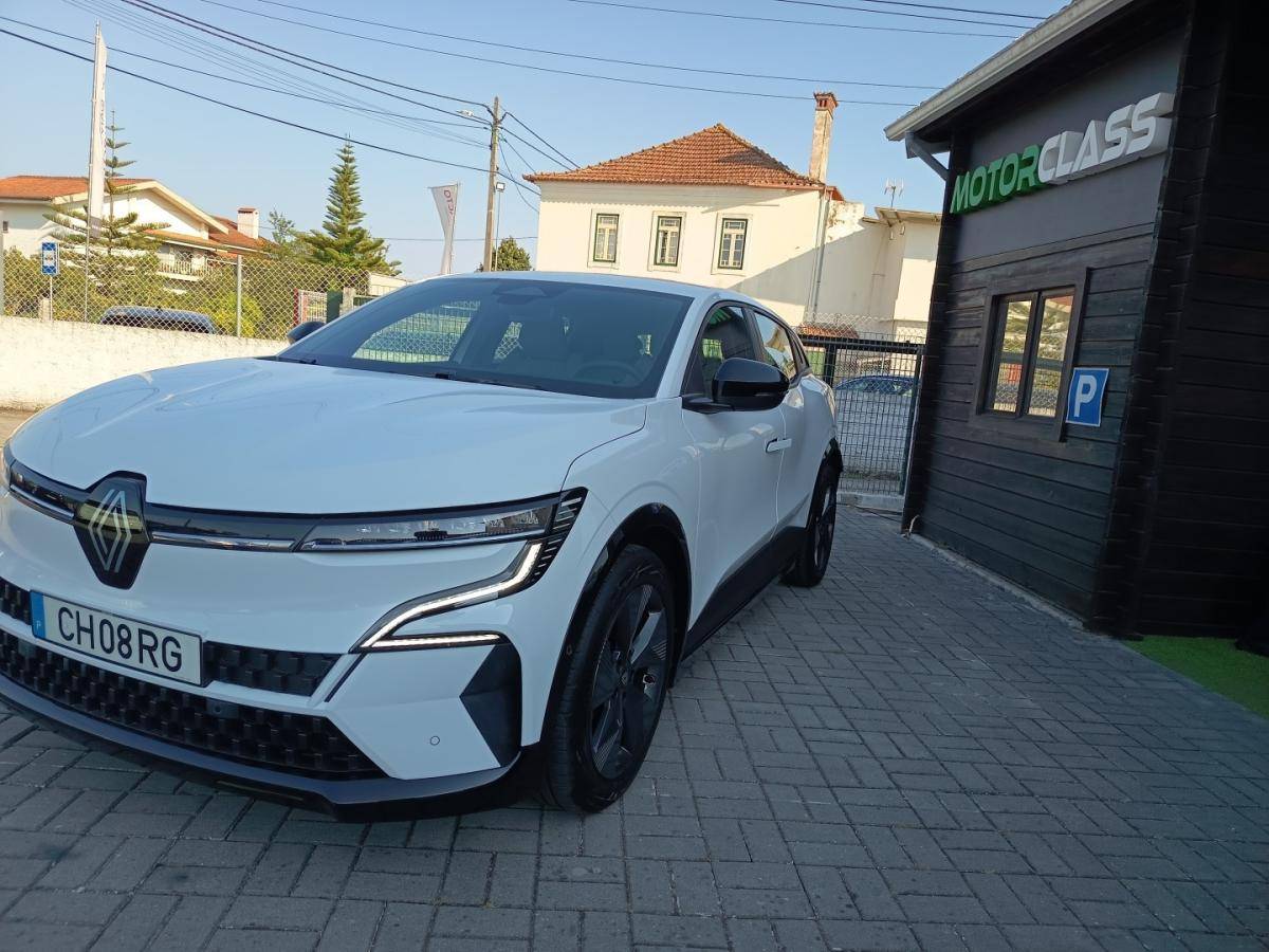 renault-megane-e-tech-2024-eletrico-0cc