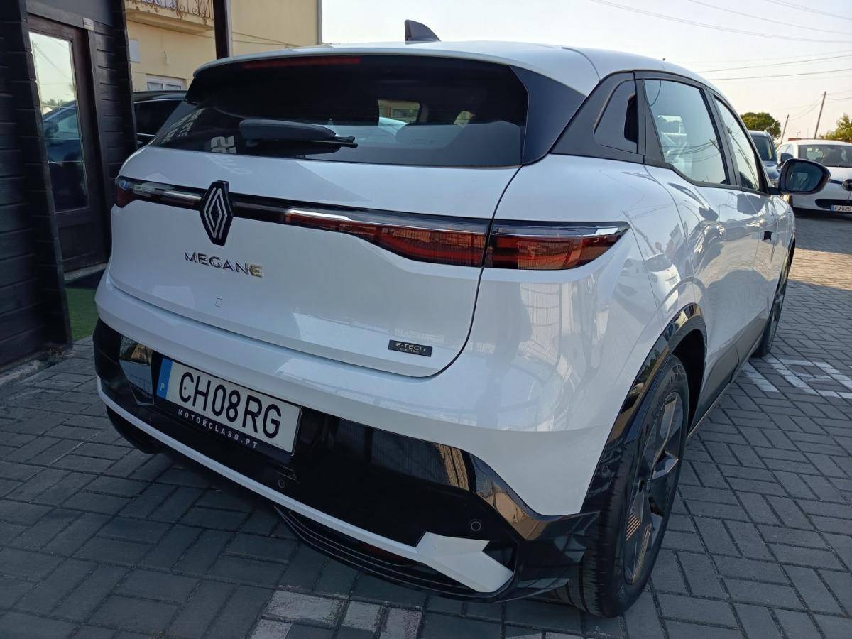 renault-megane-e-tech-2024-eletrico-0cc