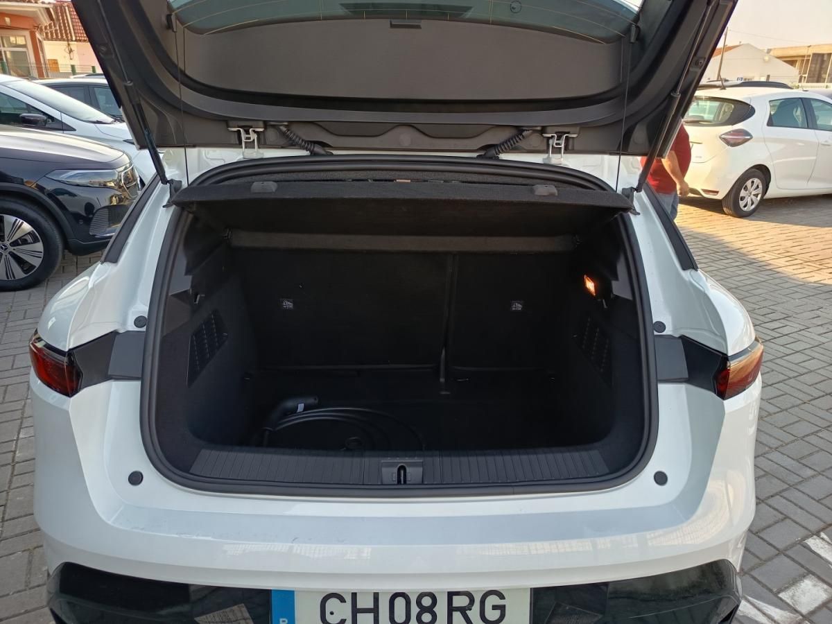 renault-megane-e-tech-2024-eletrico-0cc