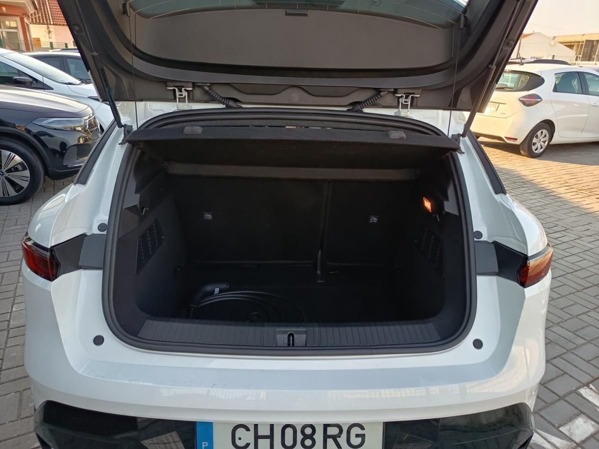 renault-megane-e-tech-2024-eletrico-0cc
