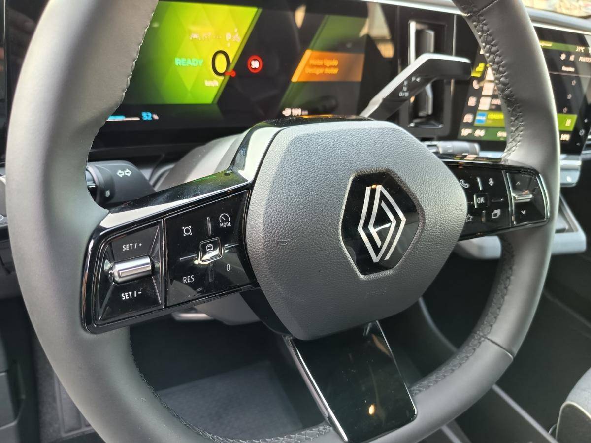 renault-megane-e-tech-2024-eletrico-0cc
