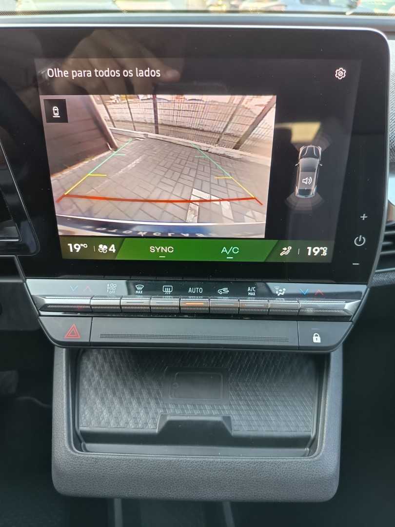 renault-megane-e-tech-2024-eletrico-0cc