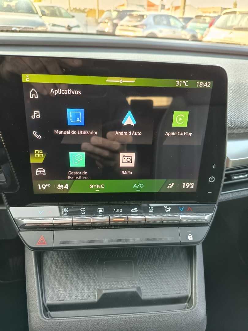 renault-megane-e-tech-2024-eletrico-0cc