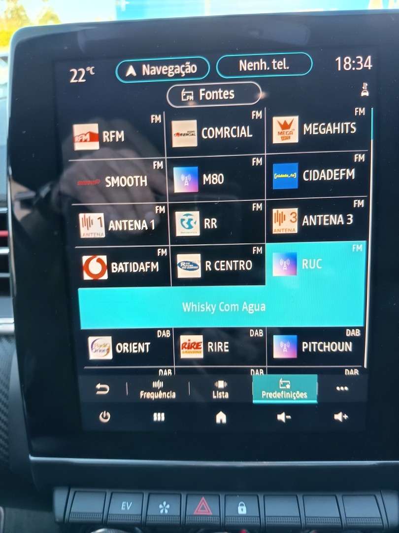 renault-captur-2022-hibrido-1598cc
