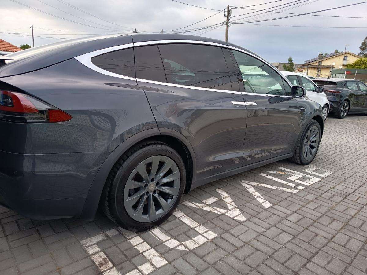tesla-model-x-2017-eletrico-0cc