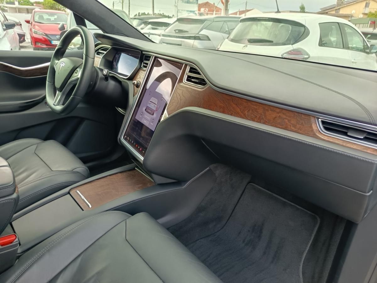 tesla-model-x-2017-eletrico-0cc