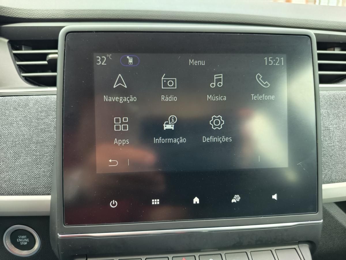 renault-zoe-2023-eletrico-0cc