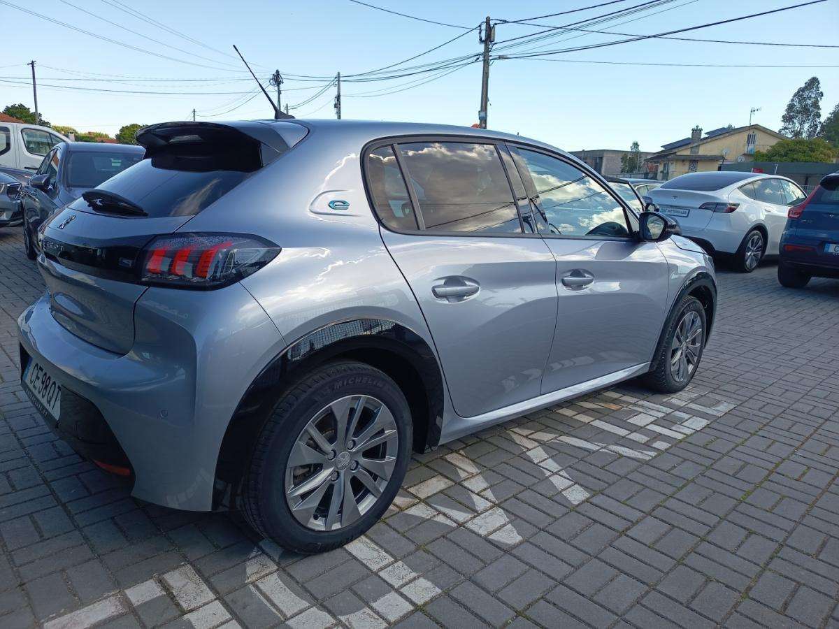 peugeot-e-208-2023-eletrico-0cc