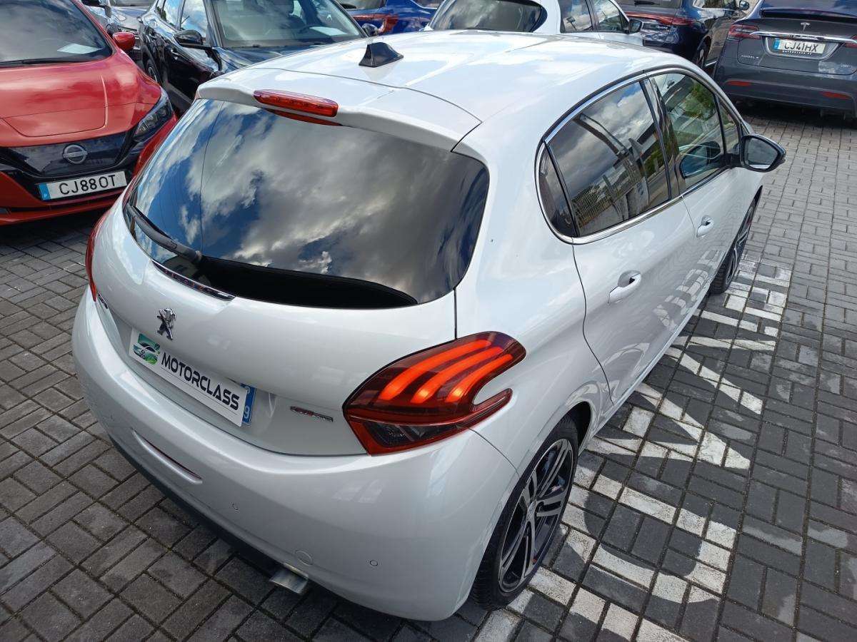 peugeot-208-2019-gasolina-1199cc