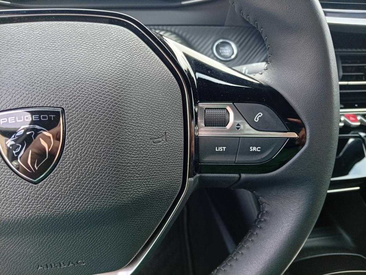 peugeot-e-2008-2024-eletrico-0cc