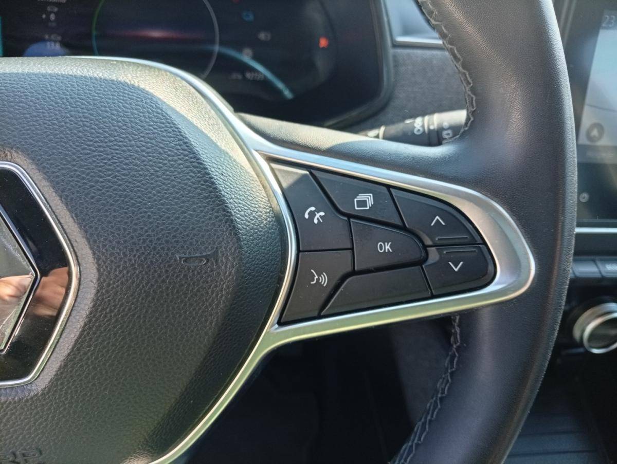 renault-zoe-2023-eletrico-0cc