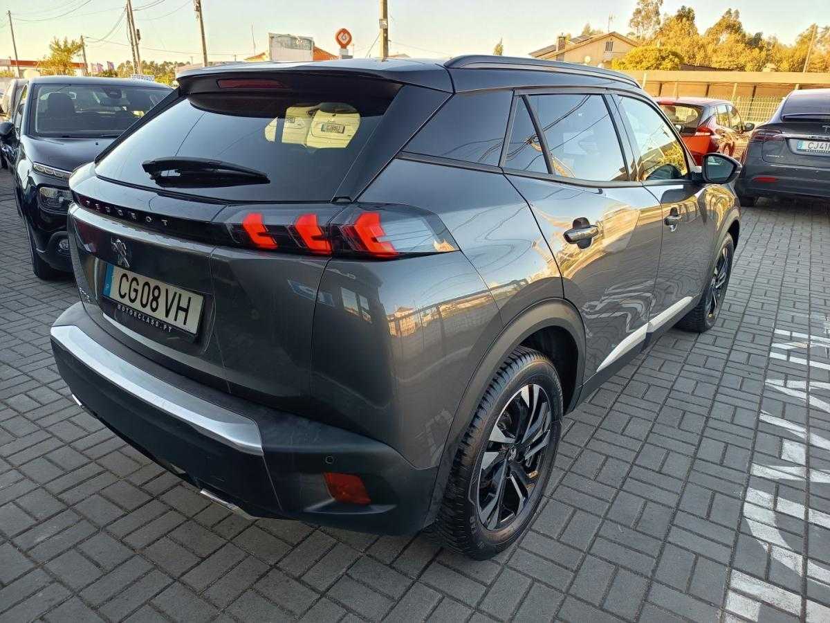 peugeot-2008-2023-gasolina-1199cc