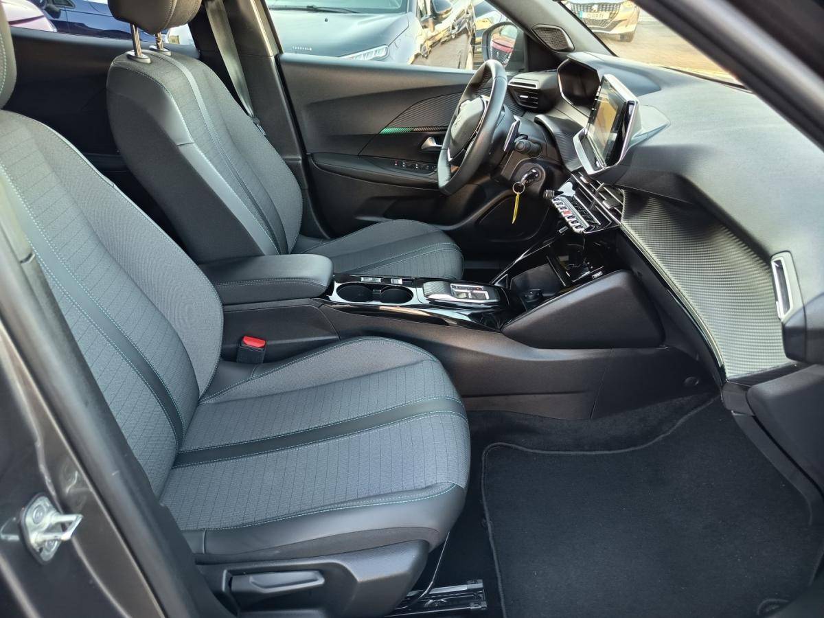 peugeot-2008-2023-gasolina-1199cc
