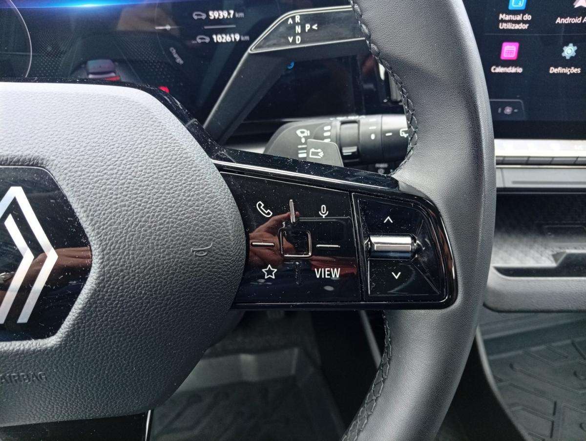 renault-megane-e-tech-2023-eletrico-0cc