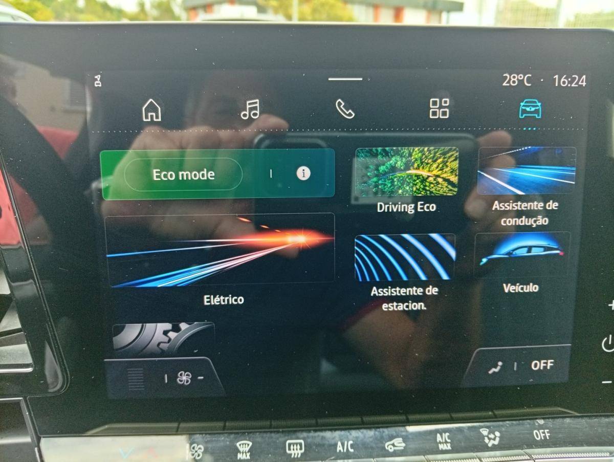 renault-megane-e-tech-2023-eletrico-0cc