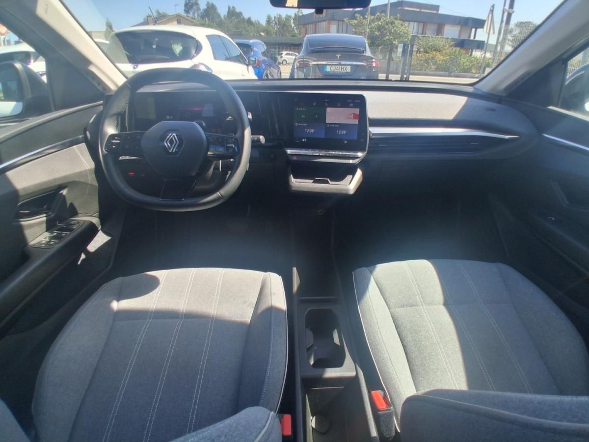 renault-megane-e-tech-2022-eletrico-0cc
