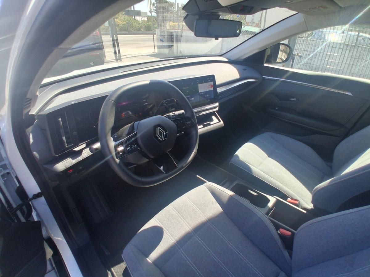 renault-megane-e-tech-2022-eletrico-0cc