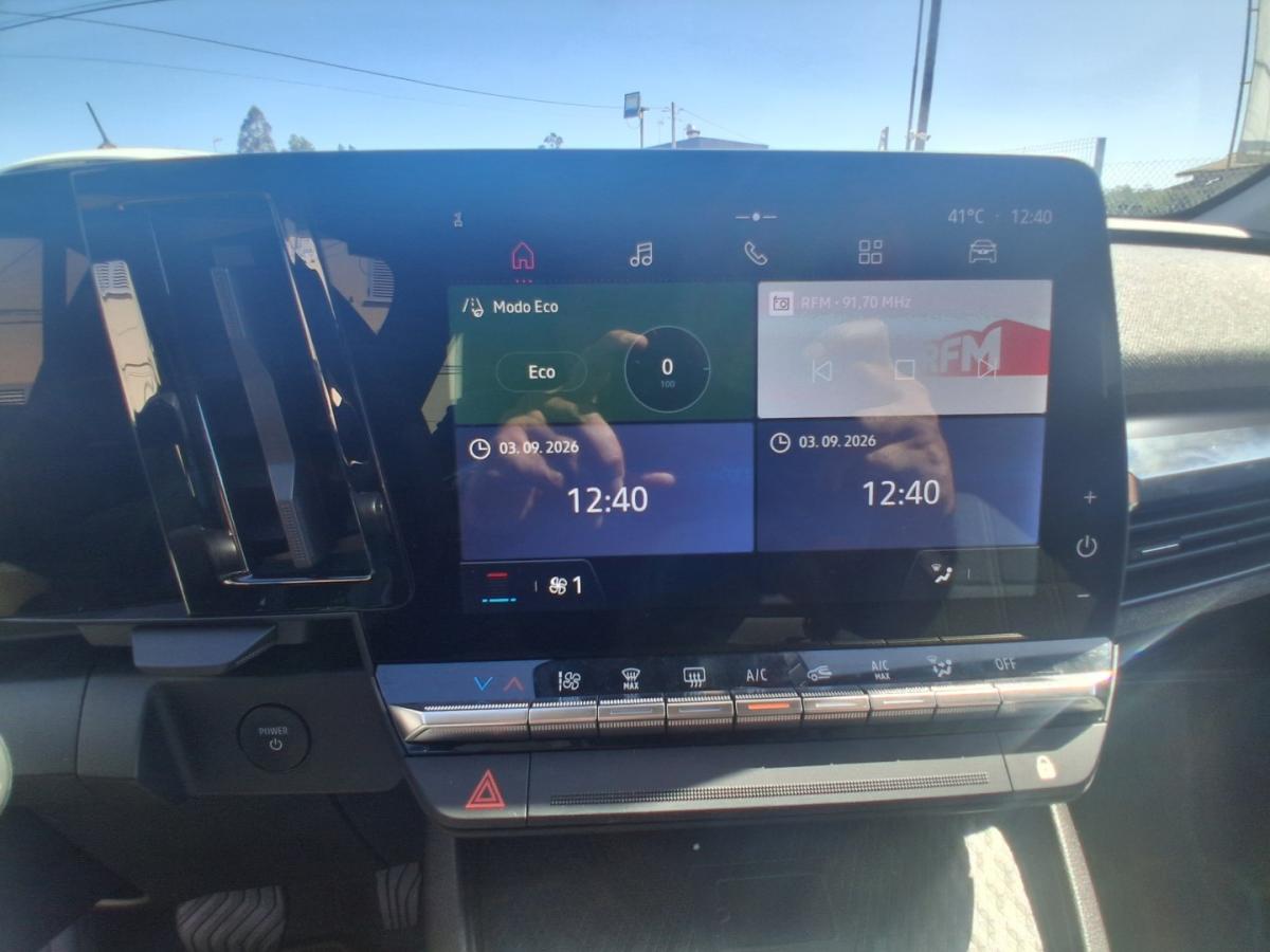 renault-megane-e-tech-2022-eletrico-0cc