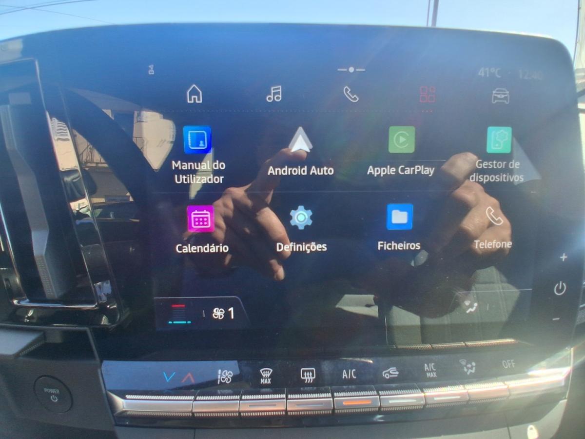 renault-megane-e-tech-2022-eletrico-0cc