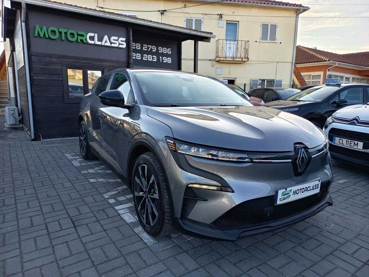 renault-megane-e-tech-2023-eletrico-0cc