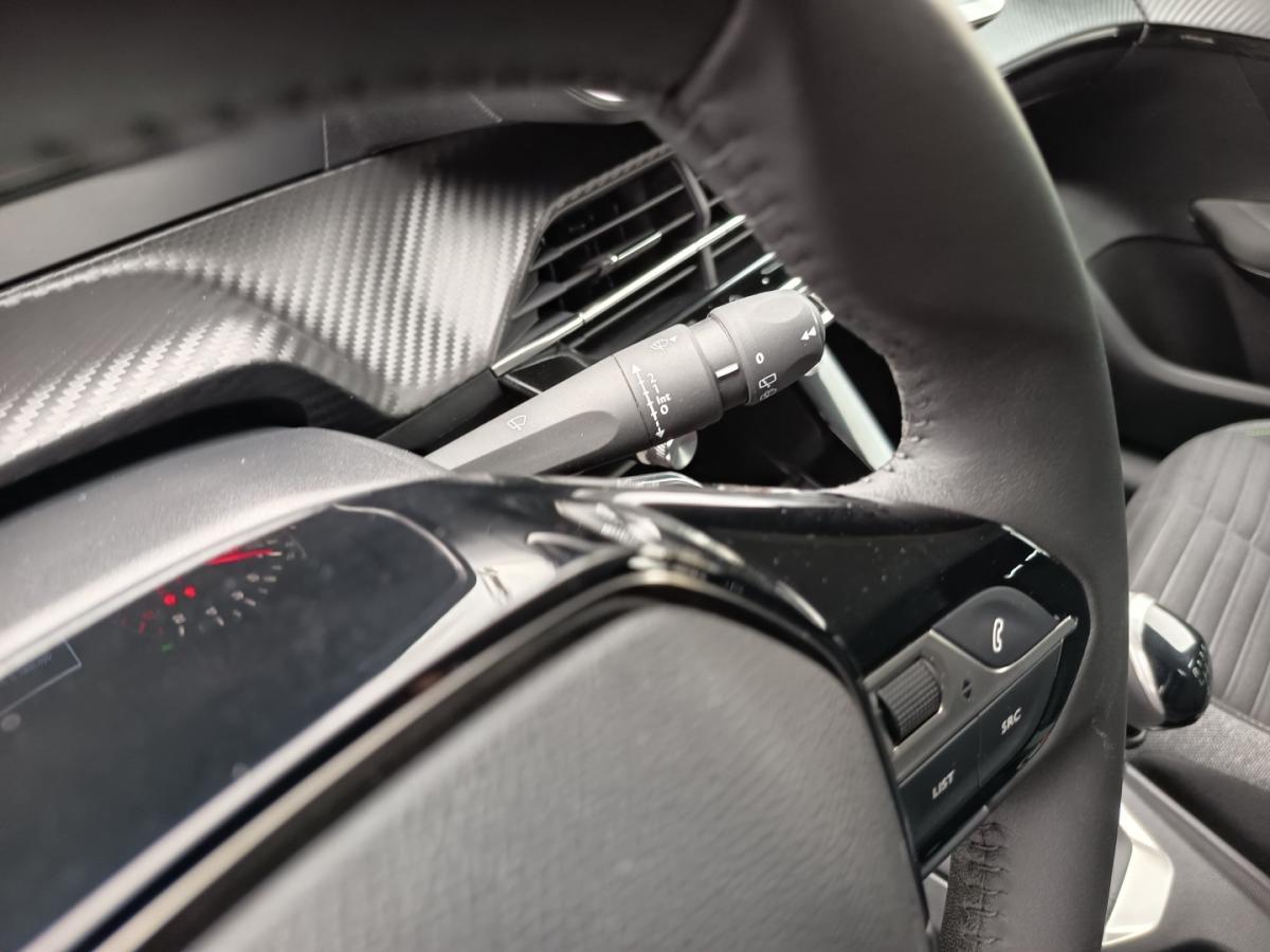 peugeot-208-2024-gasolina-1199cc