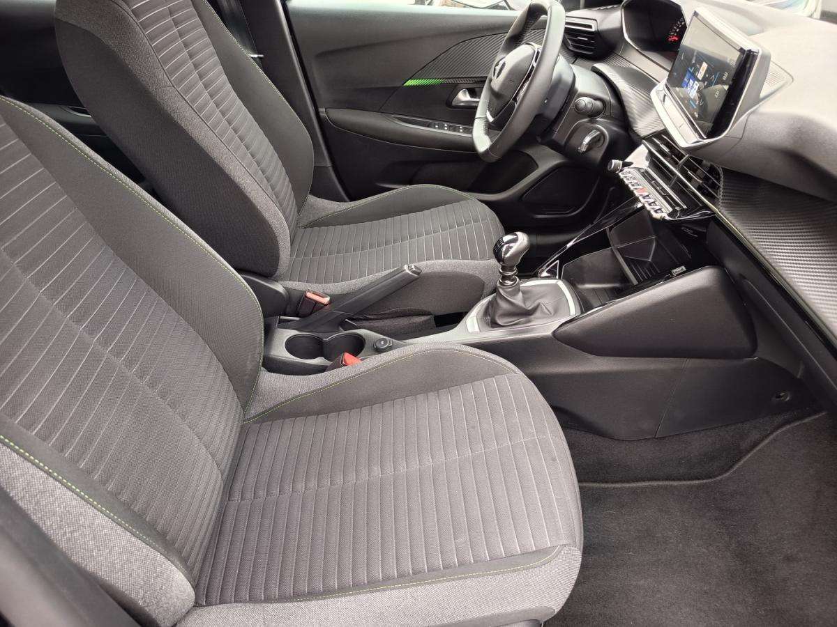 peugeot-208-2024-gasolina-1199cc