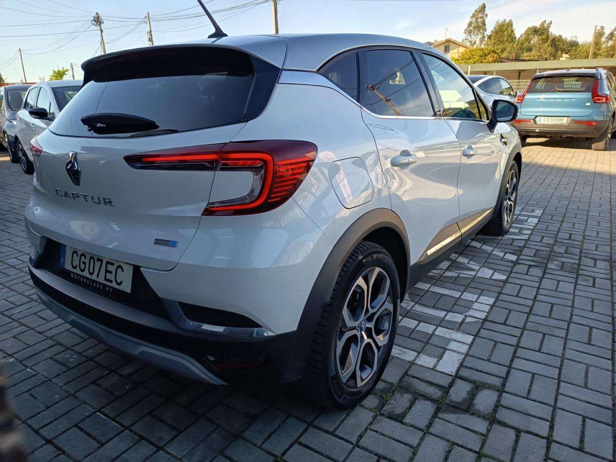 renault-captur-2021-hibrido-1598cc