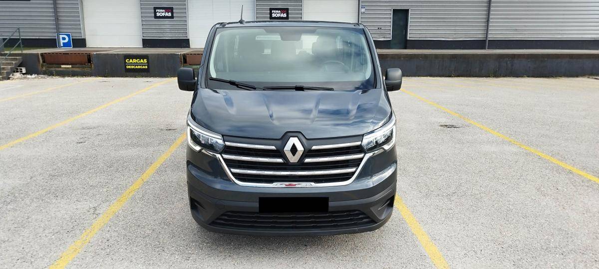 renault-trafic-2023-diesel-1997cc