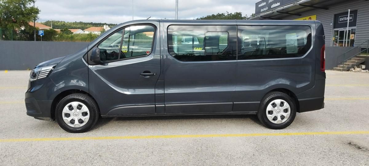 renault-trafic-2023-diesel-1997cc