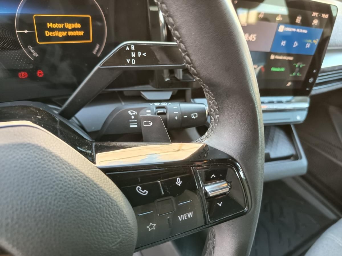 renault-megane-e-tech-2023-eletrico-0cc