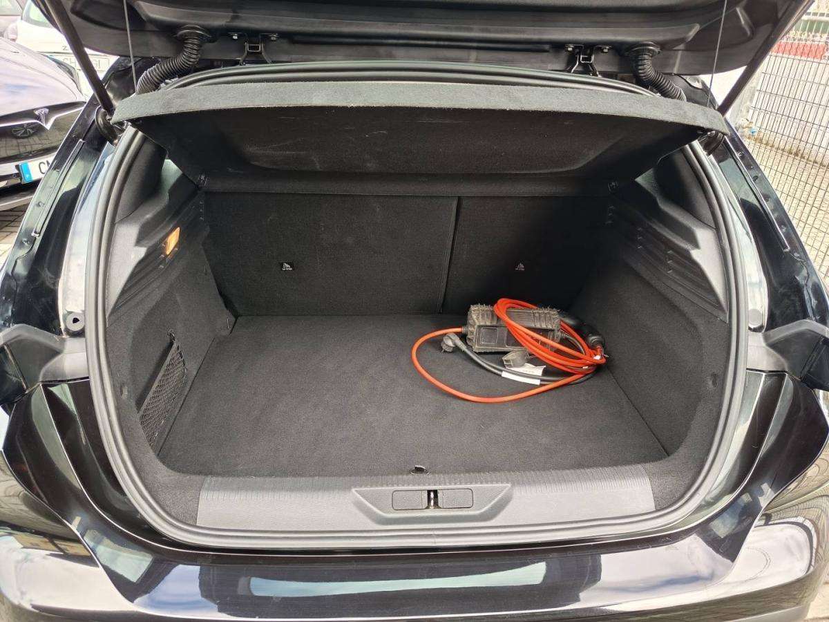 peugeot-308-2022-hibrido-1598cc