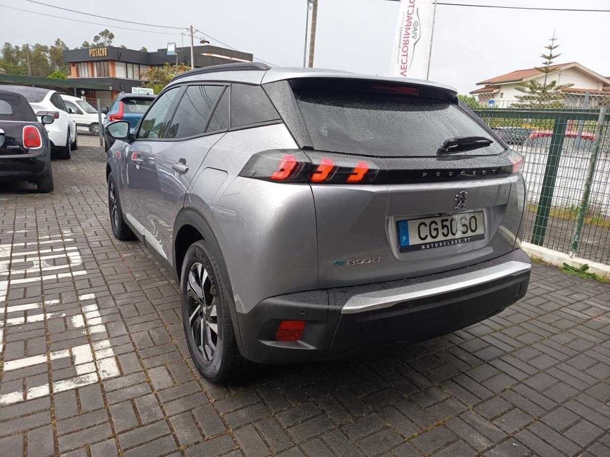 peugeot-e-2008-2022-eletrico-0cc