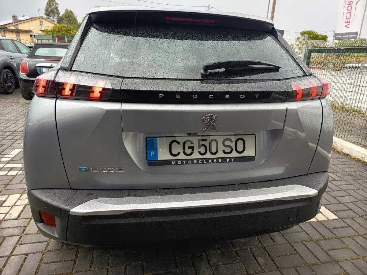 peugeot-e-2008-2022-eletrico-0cc