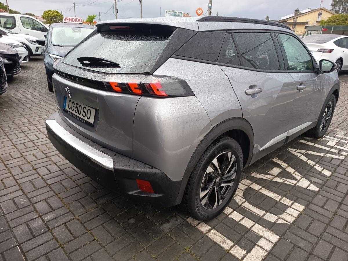 peugeot-e-2008-2022-eletrico-0cc